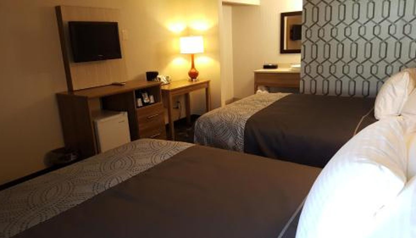 Room - AArtpark Hotel Inn at Lewsiton