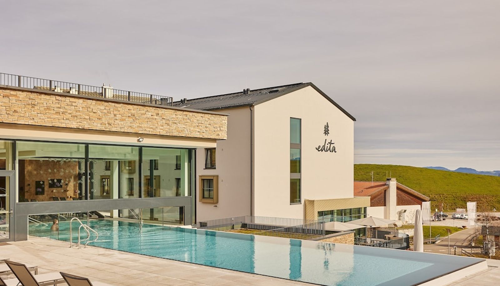 Piscina - Hotel Edita