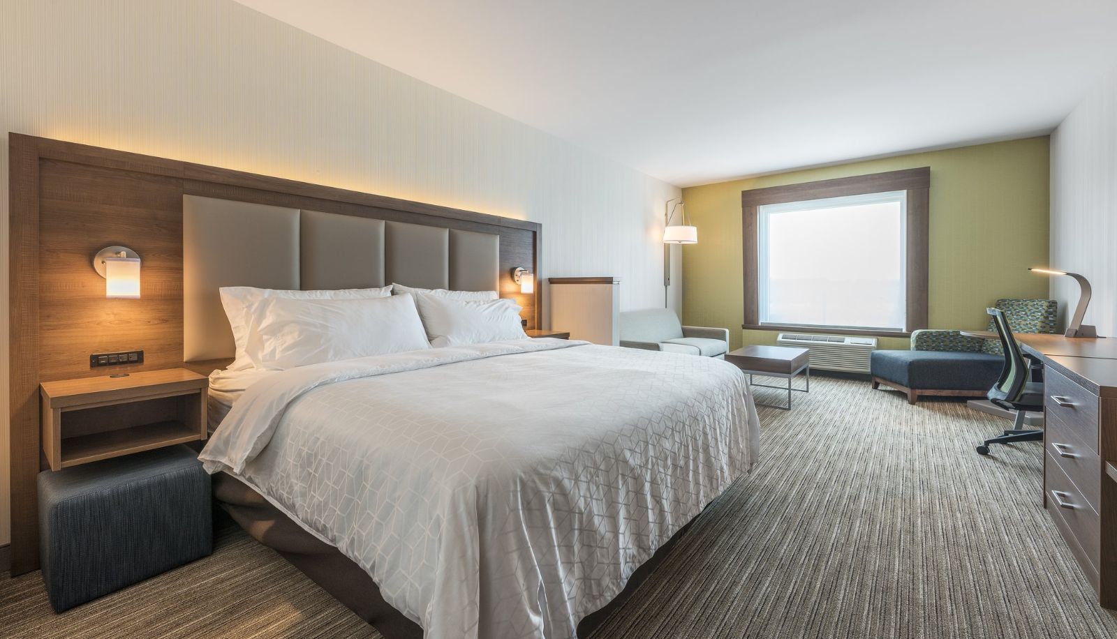 Room - Holiday Inn Express & Suites MONCTON by IHG