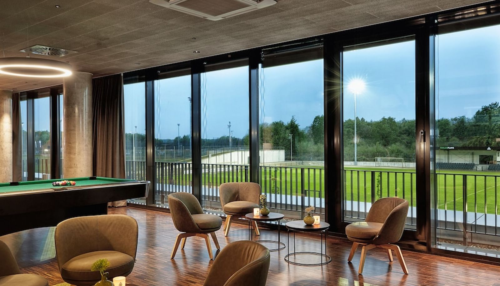Salón - H4 Hotel Moenchengladbach im BORUSSIA-PARK