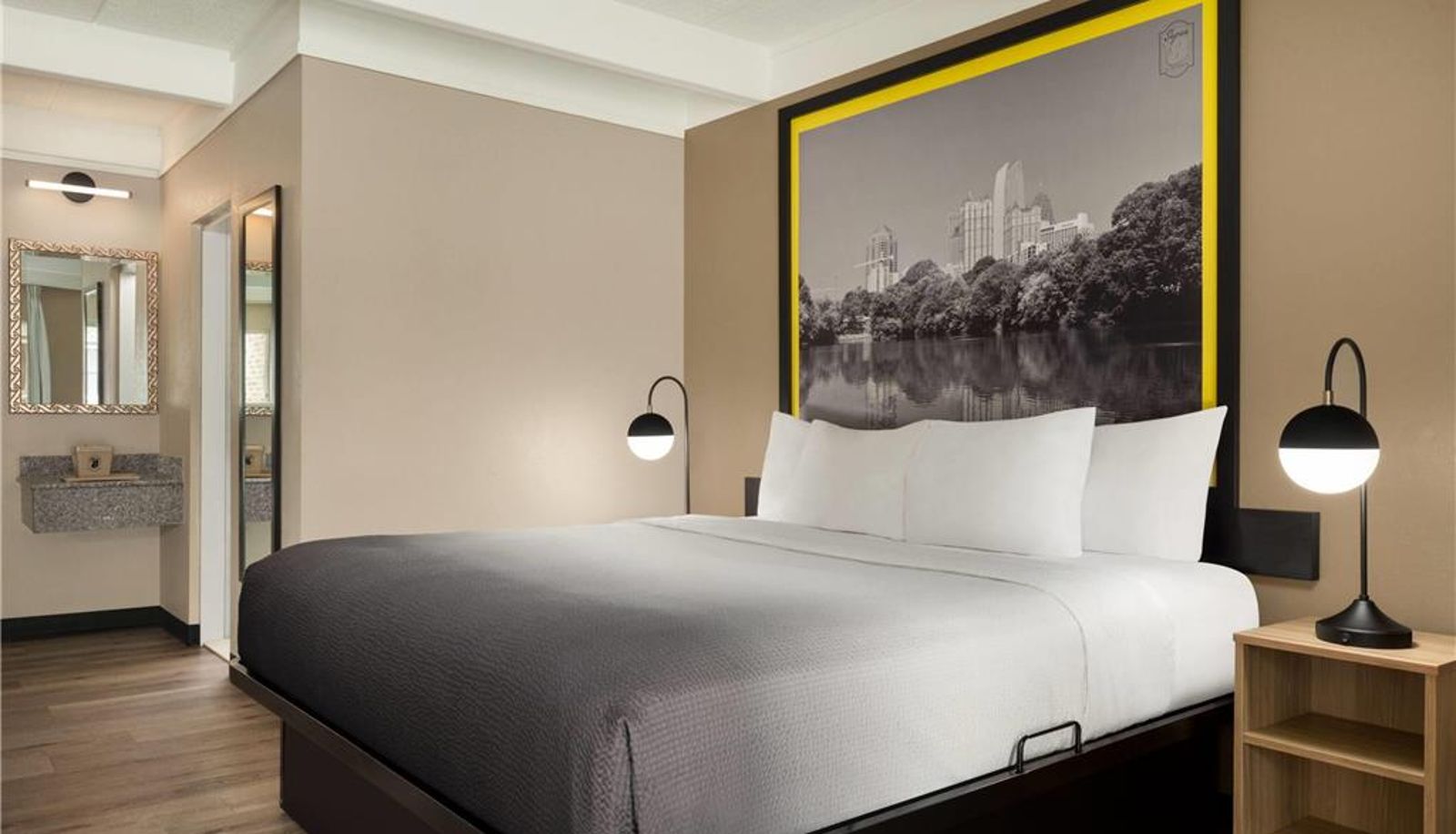 Room - Super 8 by Wyndham Macon GA