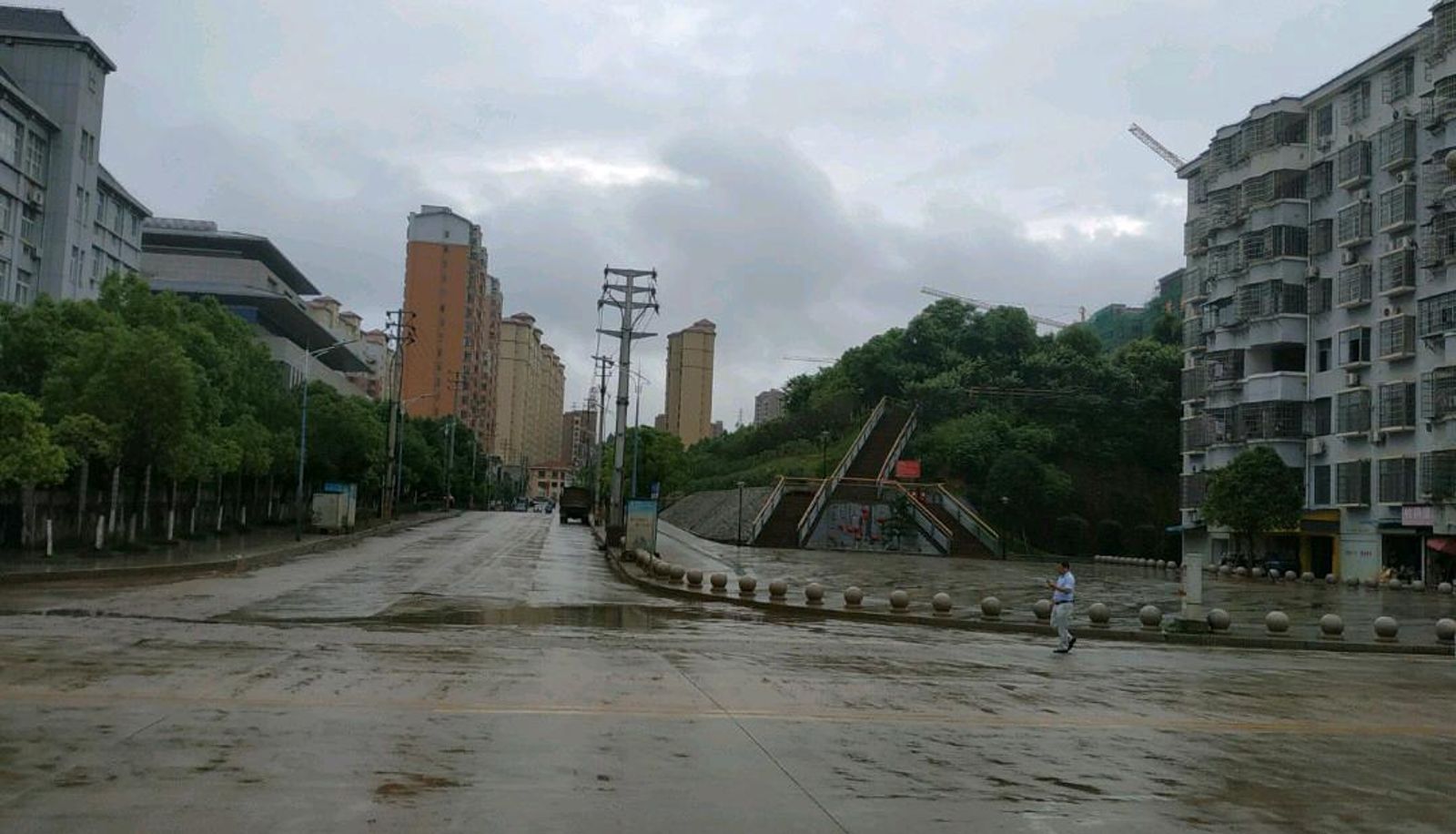 Info - Tianlun Business Hotel