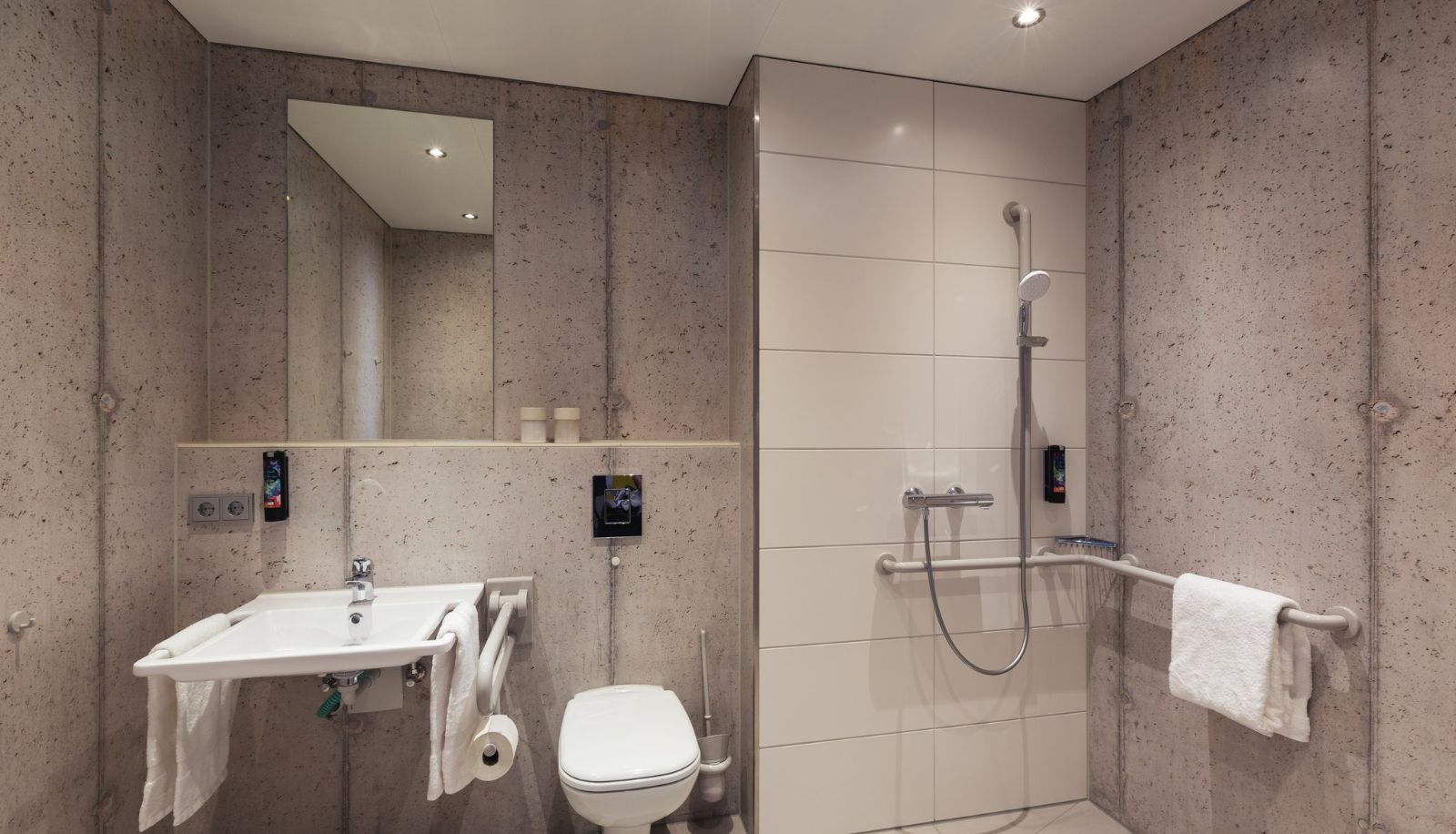 Room - FORM STUTTGART FEUERBACH by IHG Holiday Inn - the niu