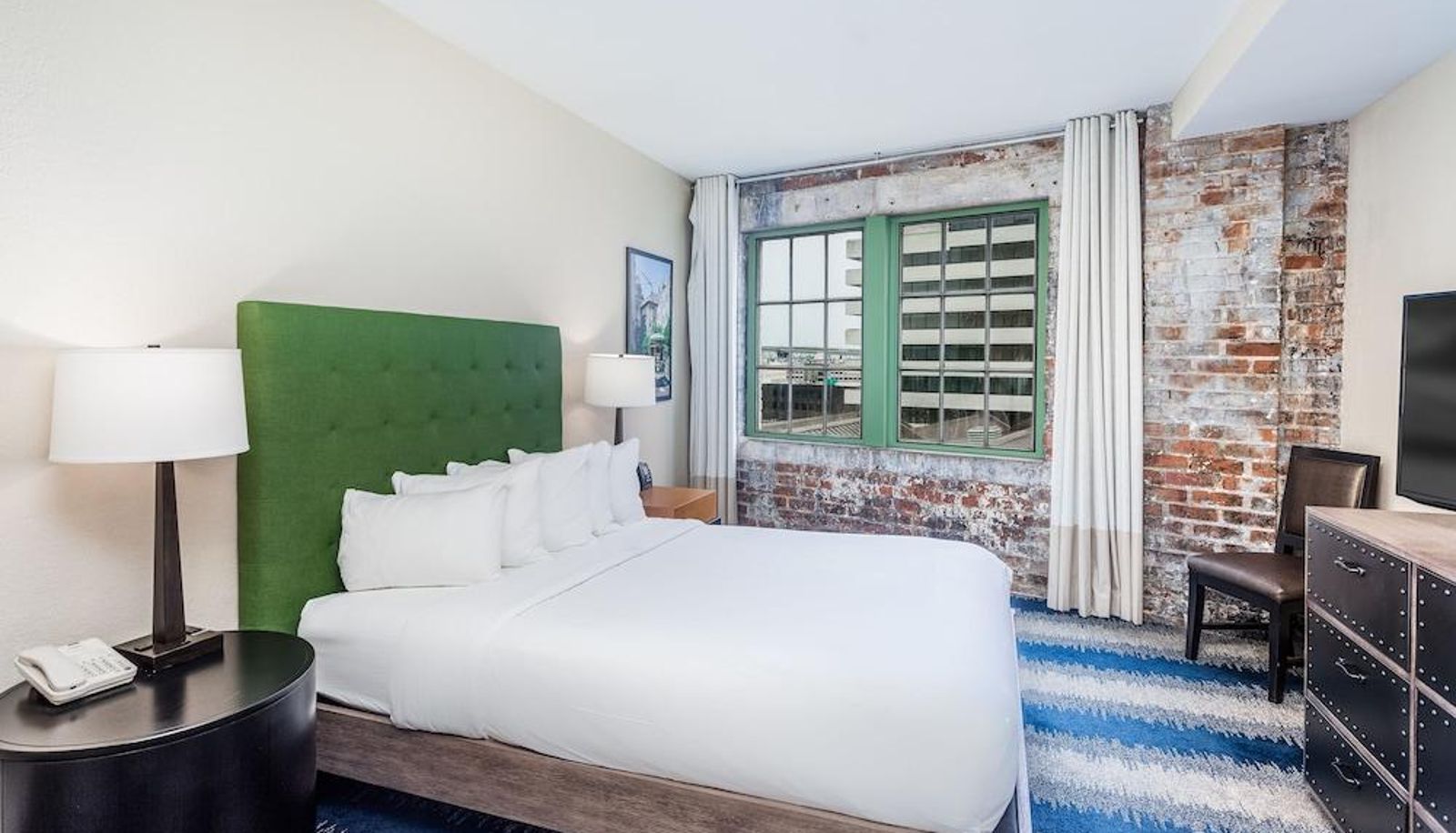 Dintorni - The Mercantile Hotel