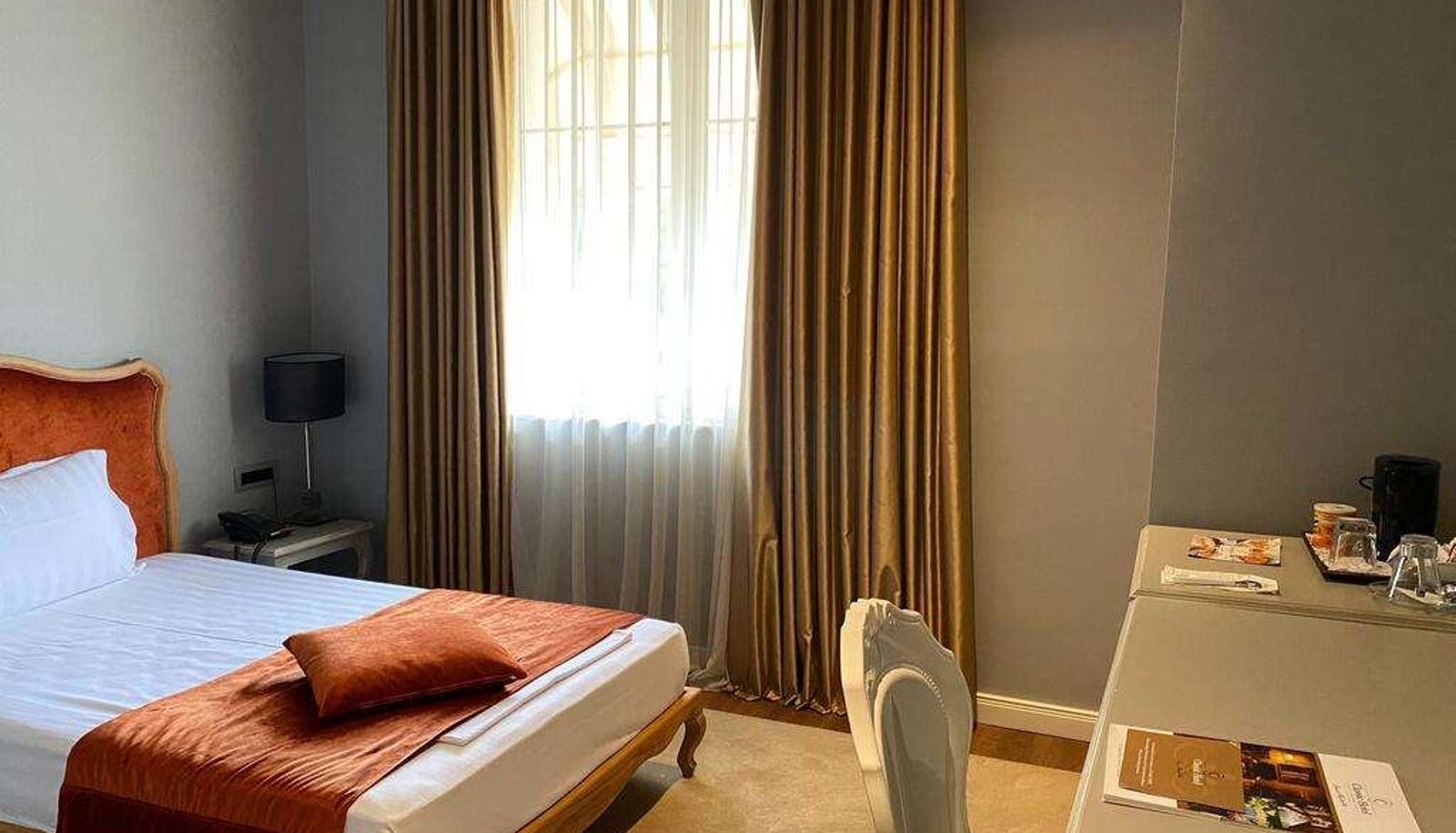 Zimmer - CLASSIC HOTEL TIRANA