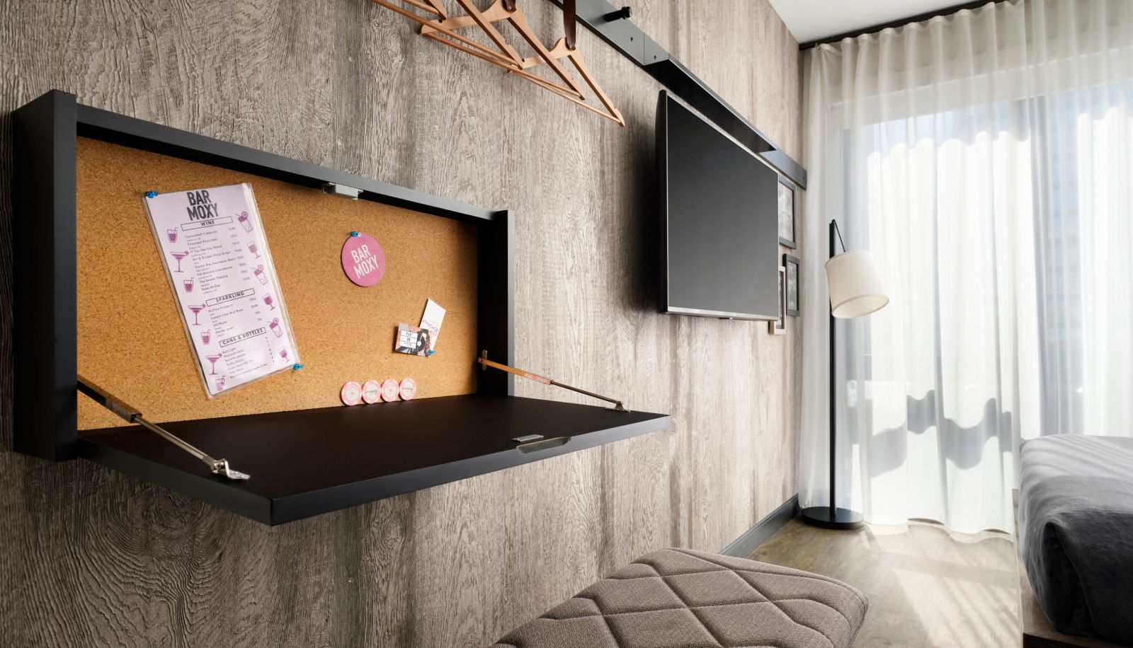 Zimmer - Moxy Chicago Downtown