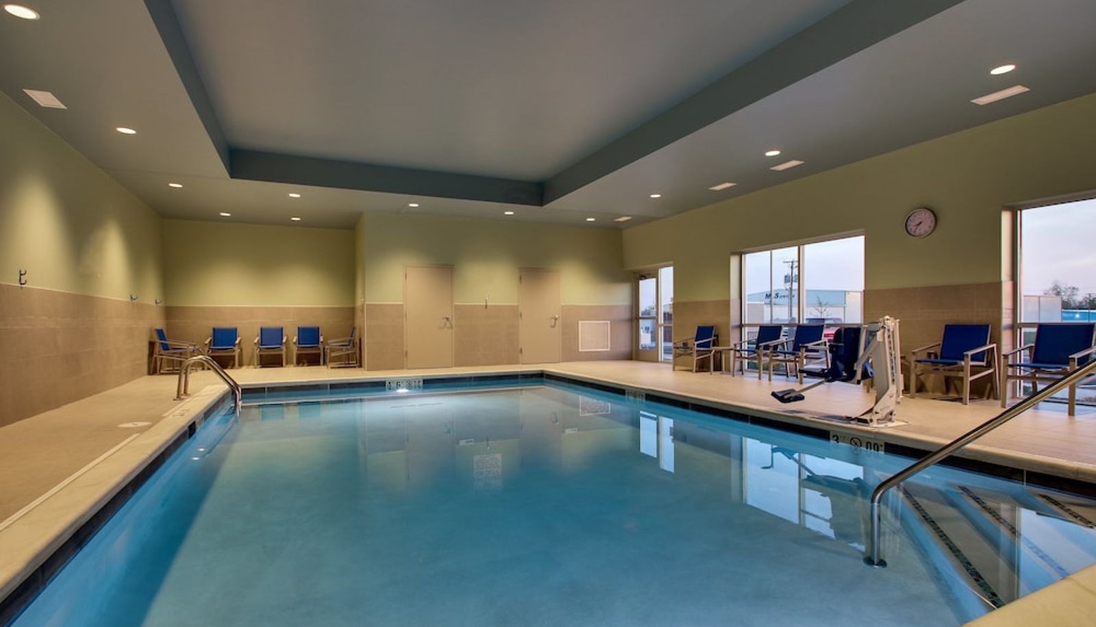 Pool - Holiday Inn Express & Suites FINDLAY NORTH by IHG