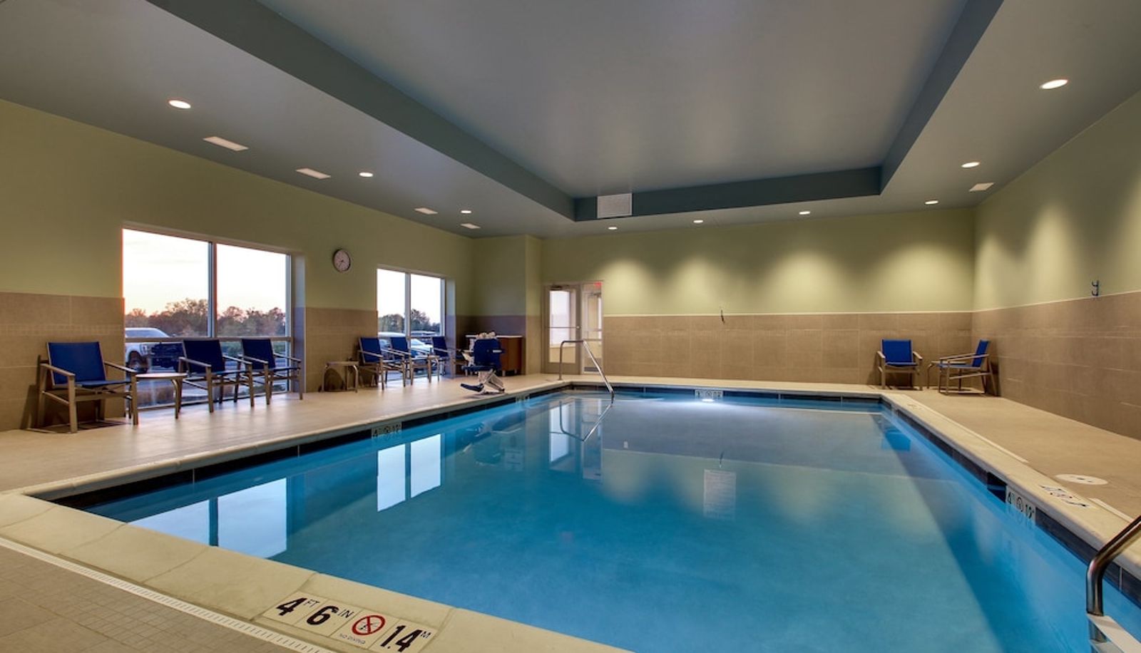 Pool - Holiday Inn Express & Suites FINDLAY NORTH by IHG