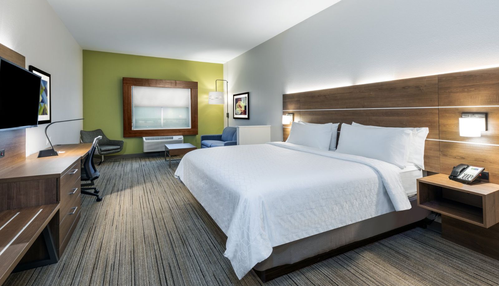 Room - Holiday Inn Express & Suites JUNCTION by IHG