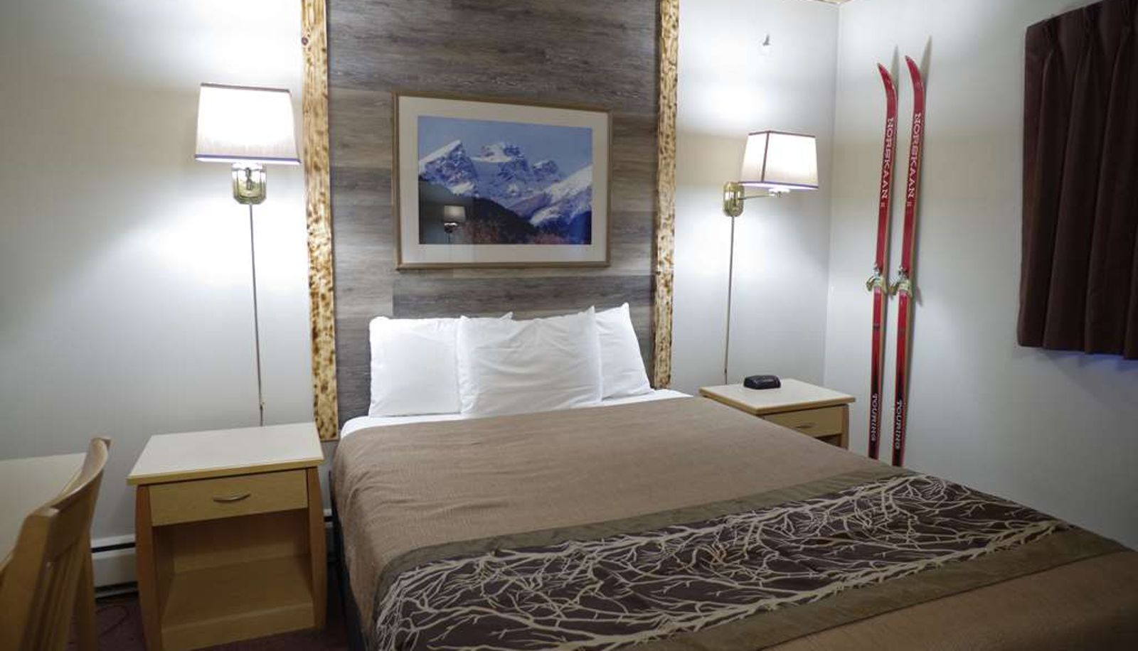 Habitación - TERMNATED Canadas Best Value Inn & Suites Fernie