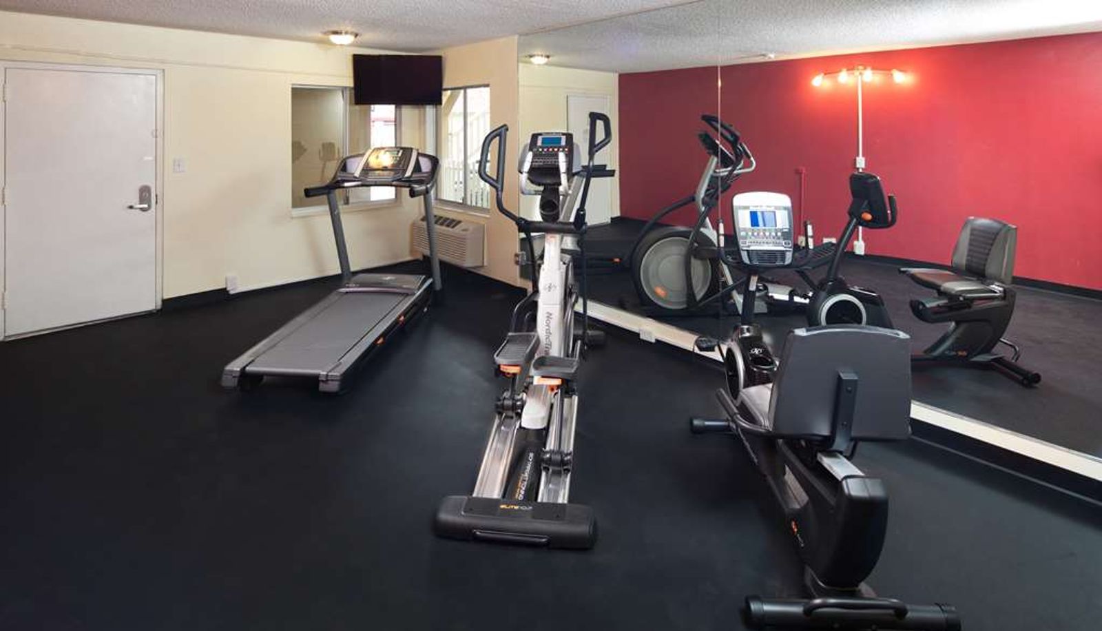 Area benessere e fitness - Red Lion Inn Redding