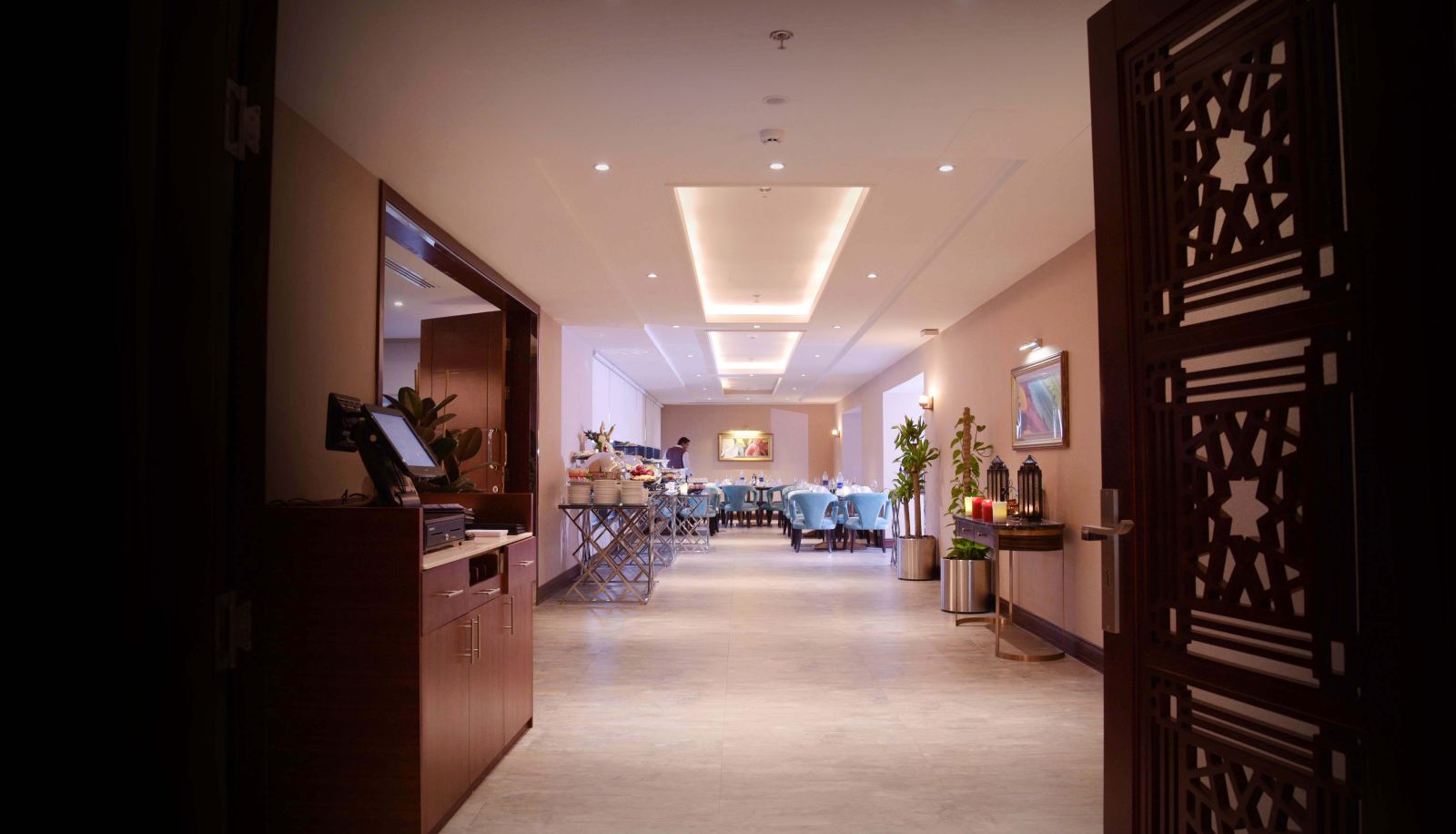 Restaurant - Warwick Al Khobar