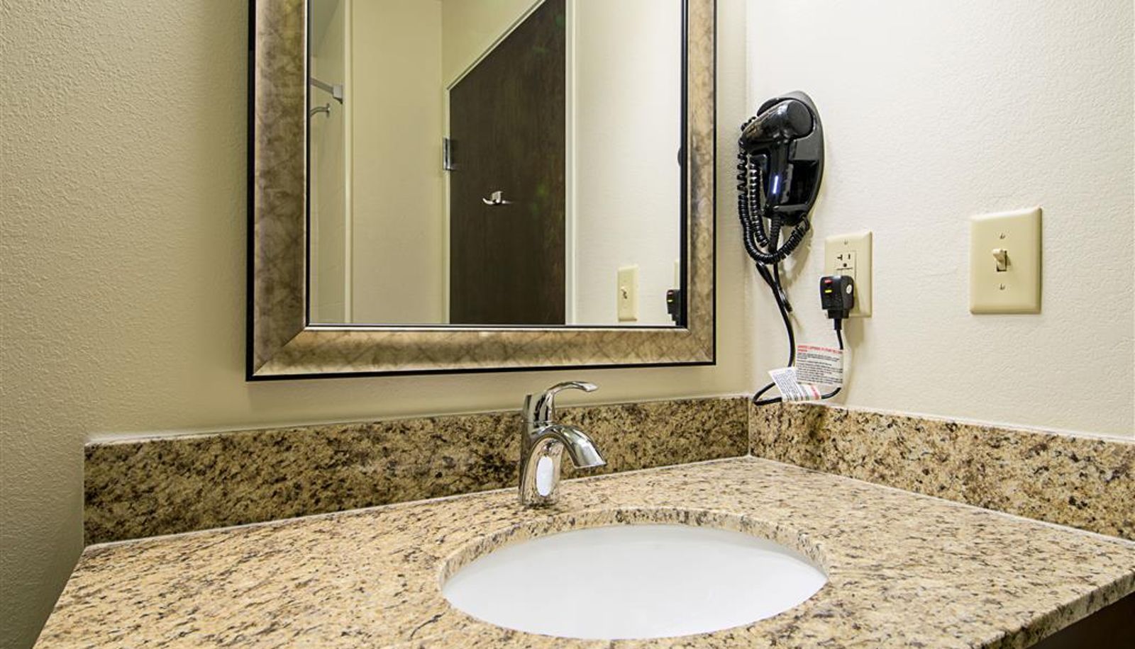 Zimmer - MainStay Suites Geismar - Gonzales