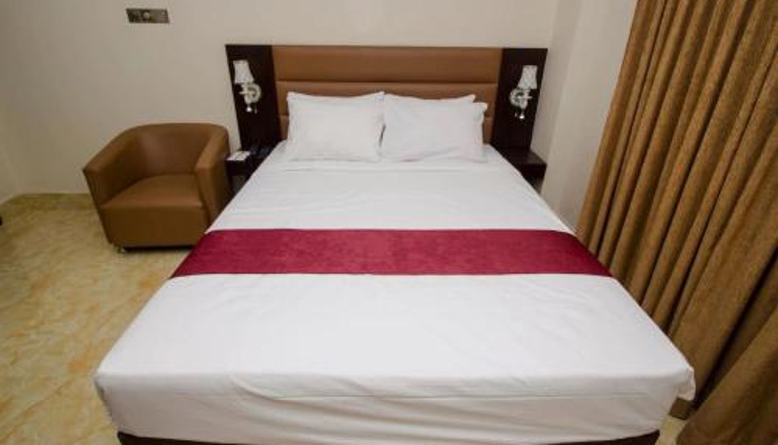 Informacje - Hotel Gulshan Lake View