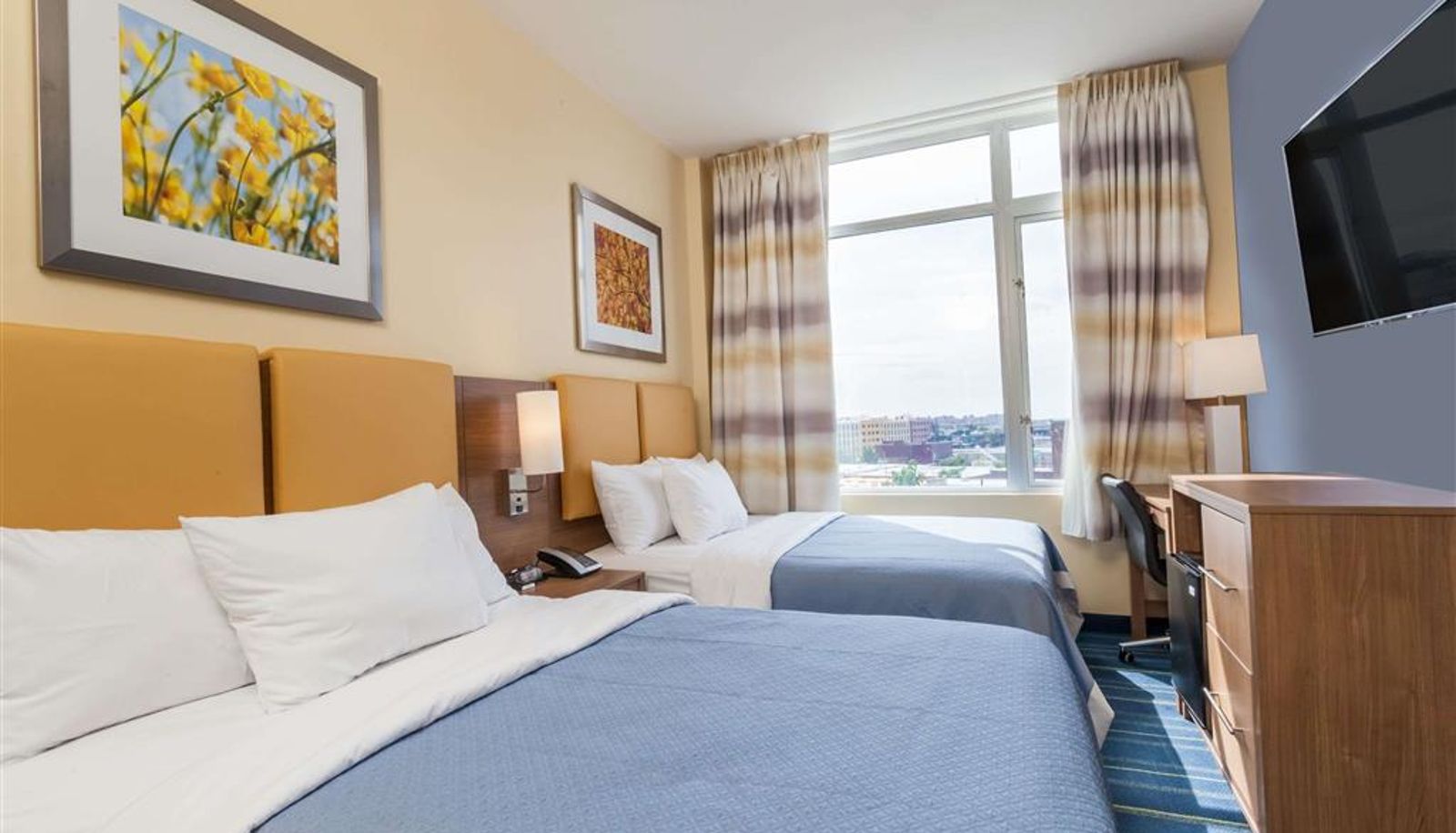 Camera - Days Inn by Wyndham Brooklyn Crown Heights