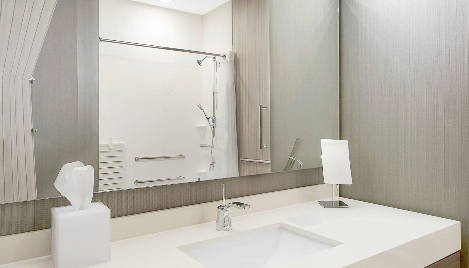 Zimmer - Courtyard by Marriott Longview North