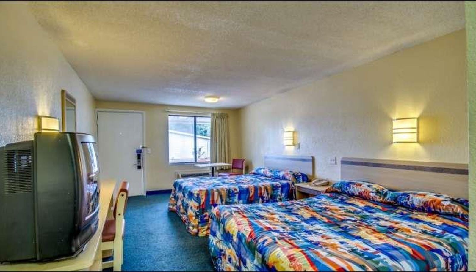 Zimmer - KNIGHTS INN - FLORENCE