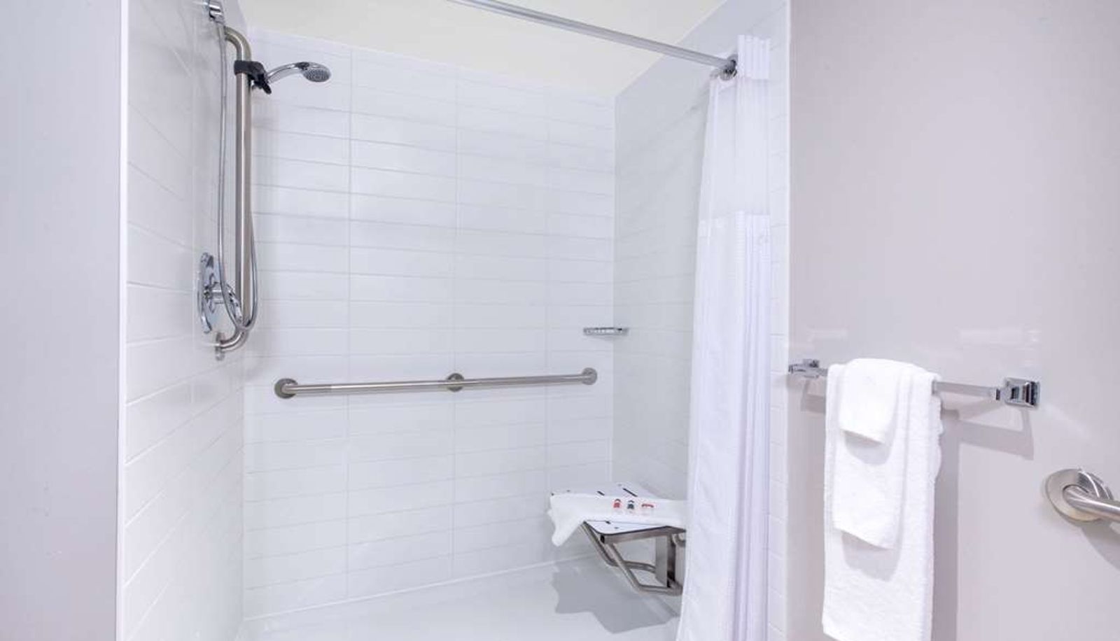 Room - Microtel Inn & Suites by Wyndham Fort McMurray
