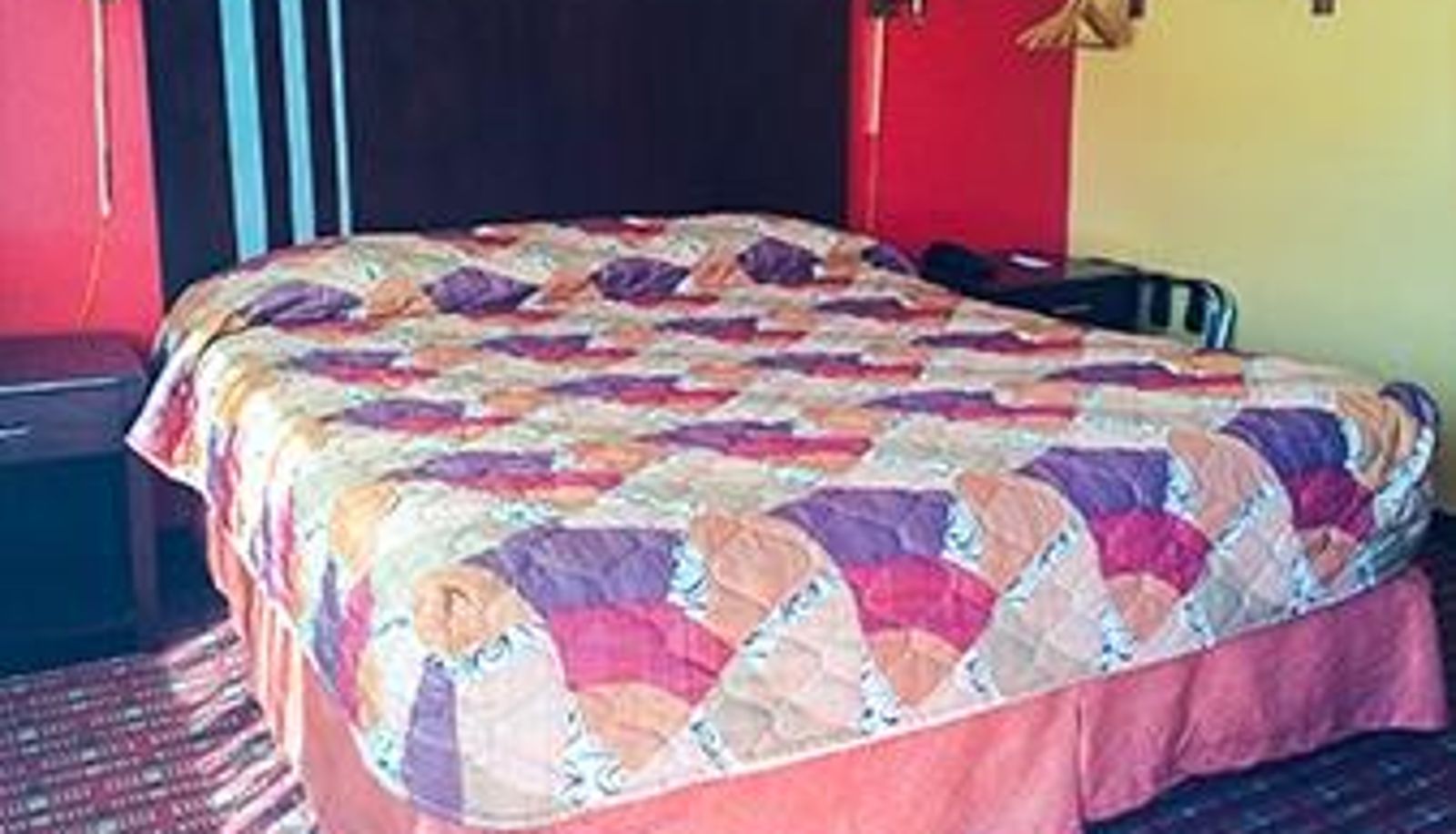 Zimmer - Travelodge by Wyndham Bay Shore Long Island