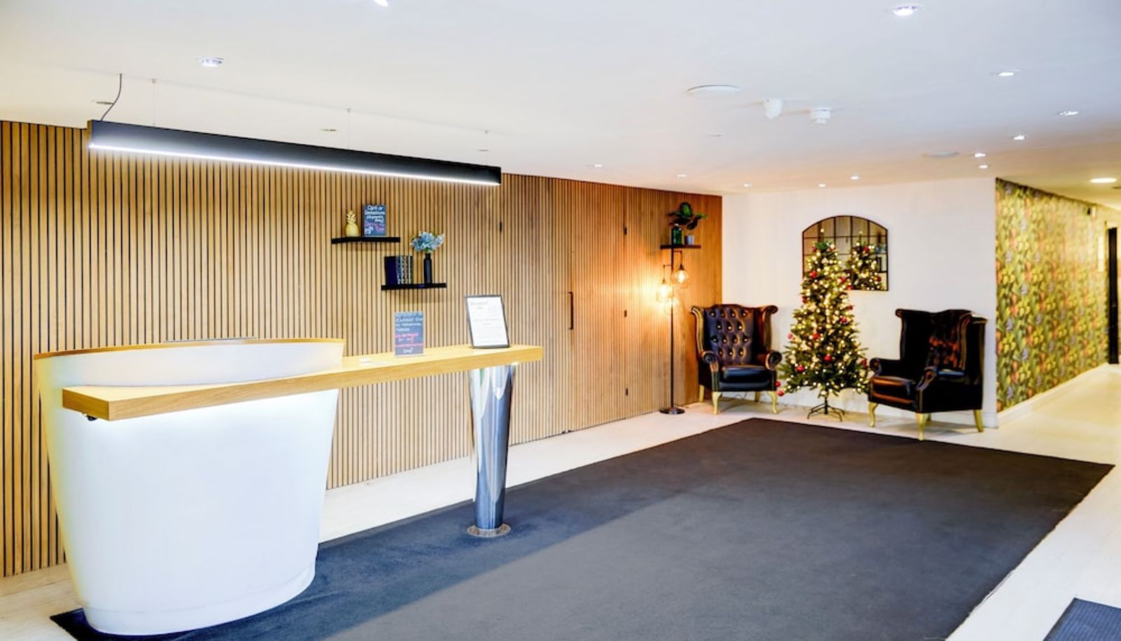 Rezeption - The Warwick Hotel by Colombo Edition