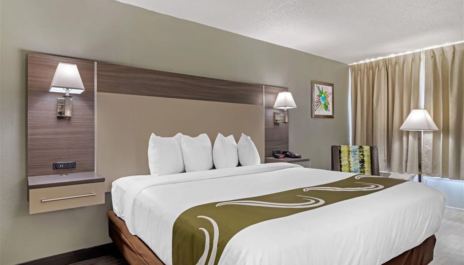 Room - Quality Inn & Suites