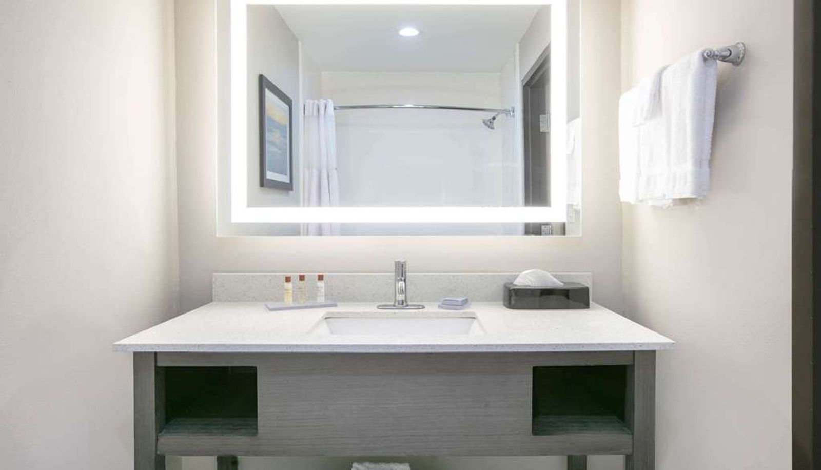 Room - Wingate by Wyndham Corpus Christi
