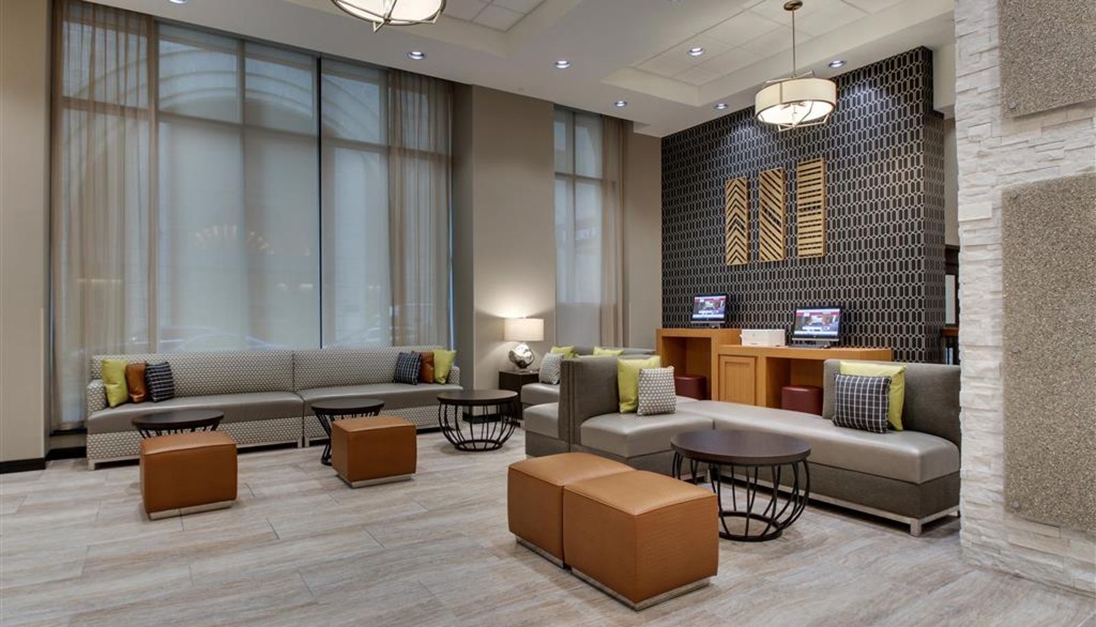 Hall - Drury Plaza Hotel Milwaukee Downtown