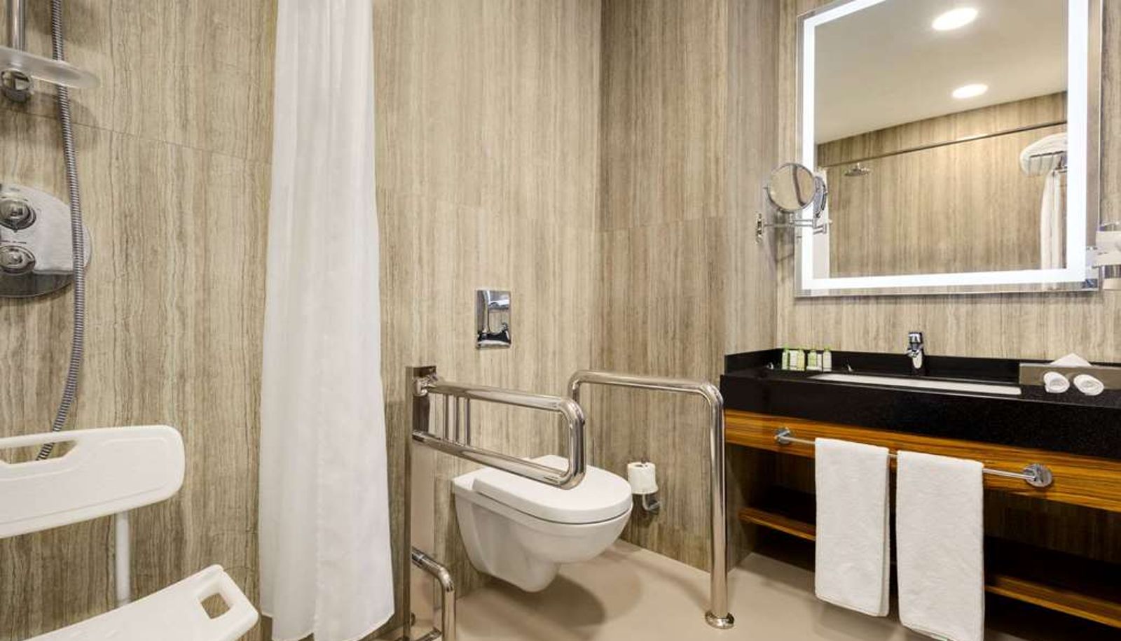 Room - Wyndham Garden Astana