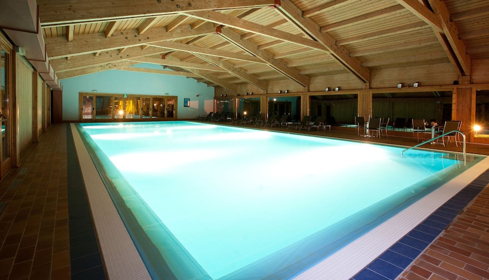 Piscina - Palace Hotel Wellness & Beauty Wellness & Beauty