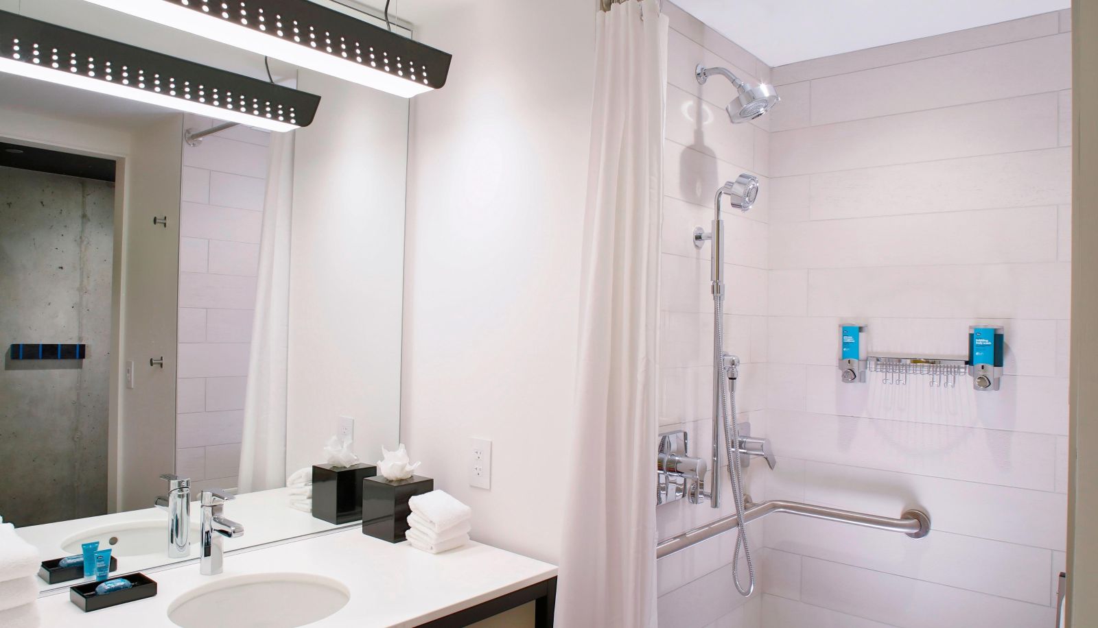 Zimmer - Aloft Chicago Magnificent Mile
