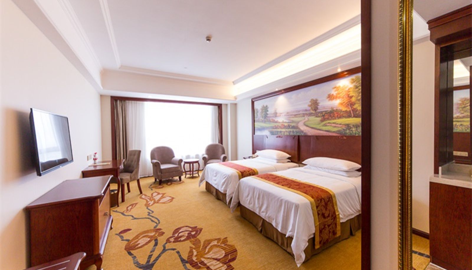 Camera - Vienna International Hotel Shanghai Hongqiao HubJ Shanghai Hongqiao International Exhibition Center(Domestic Only)