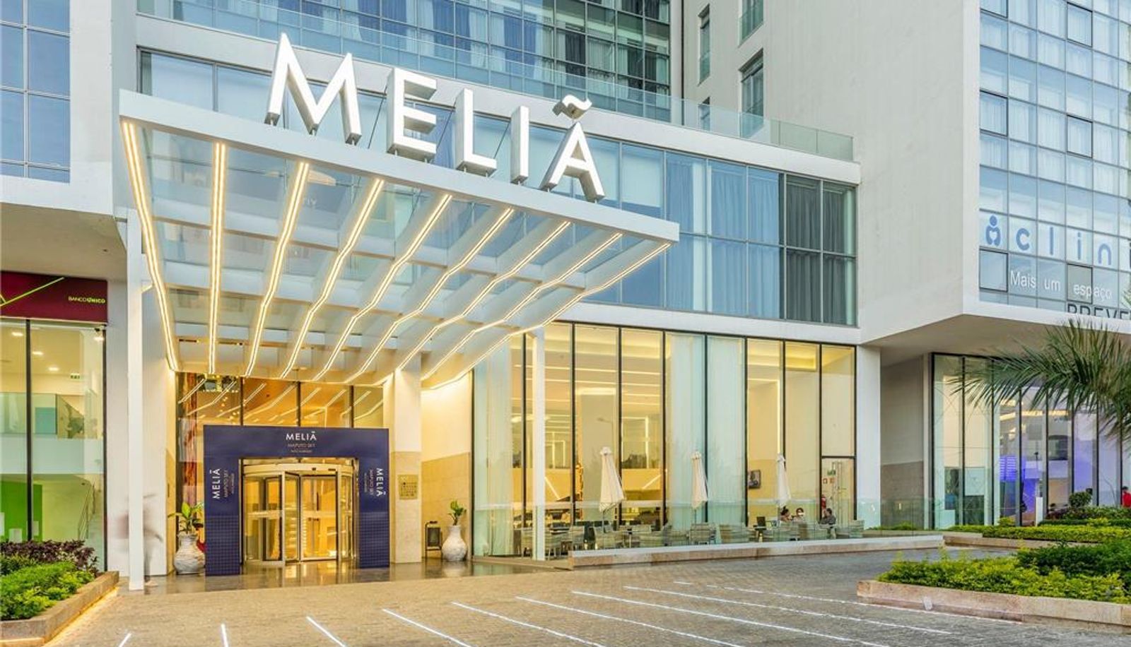 Außenansicht - Meliá Maputo Sky