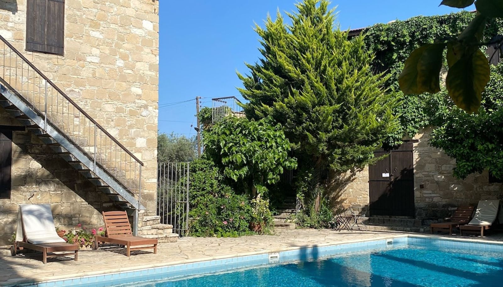 Pool - Porfyrios Country House