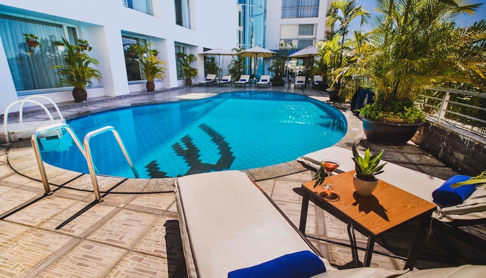 Basen - Mondial Hotel Hue