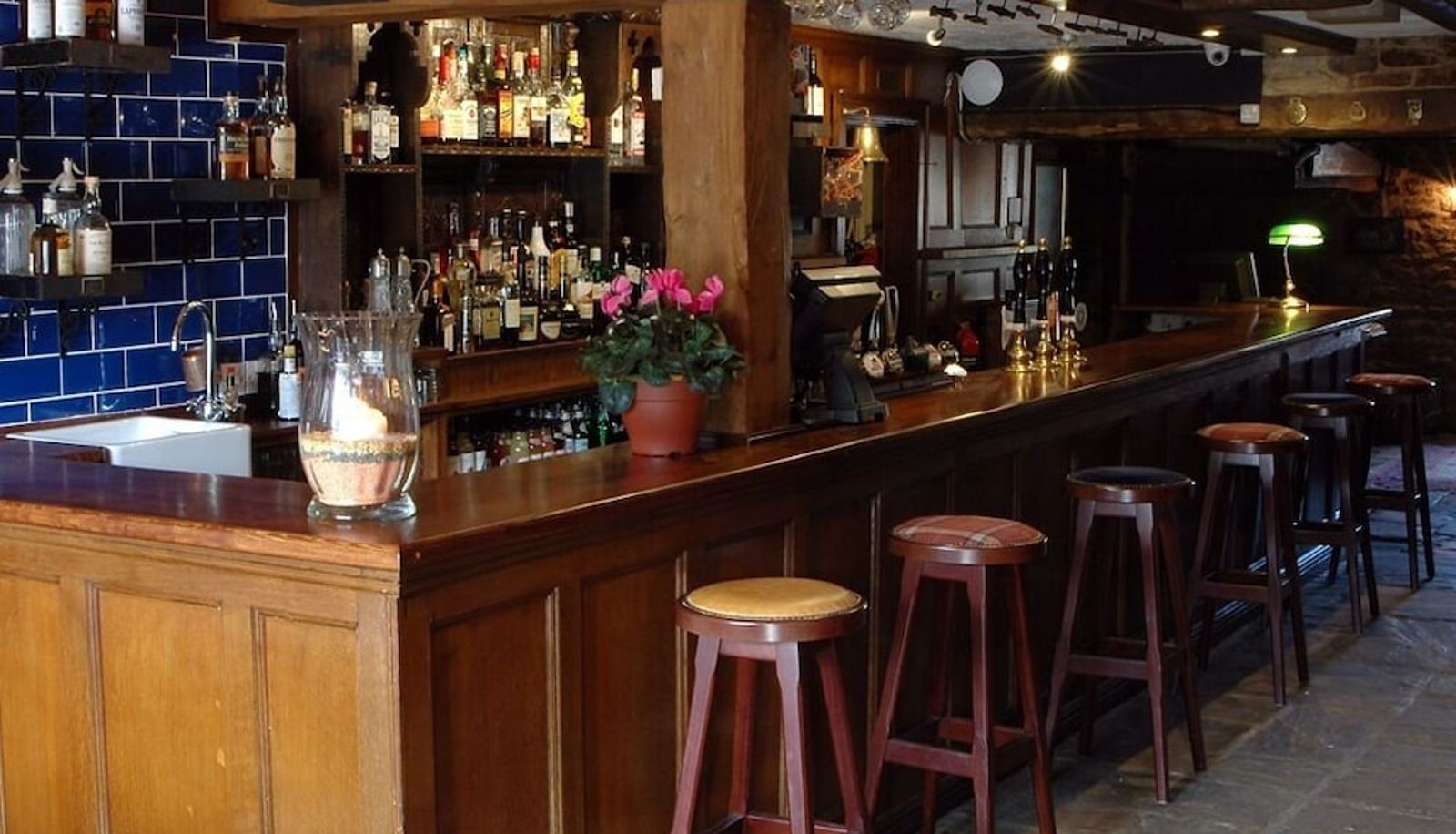 Info - The White Horse Inn