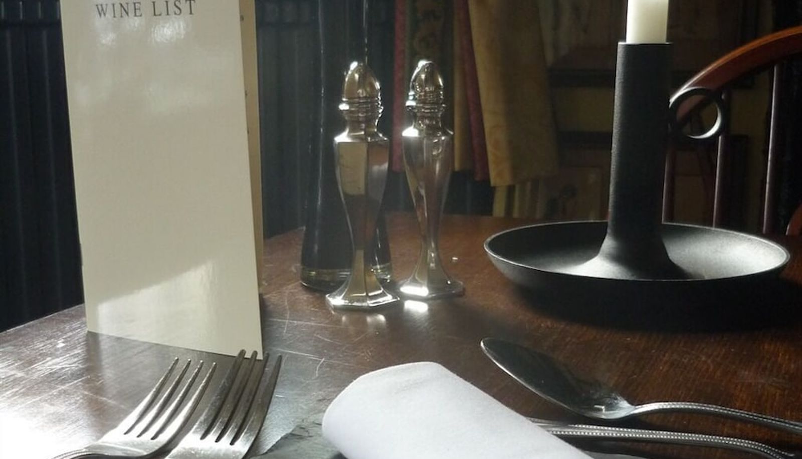 Restaurant - The Leather Bottle