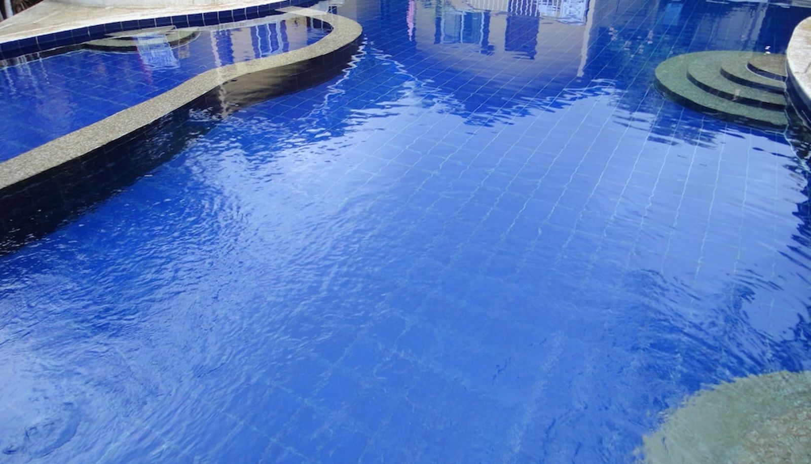 Zwembad - Blue Lagoon Inn & Suites