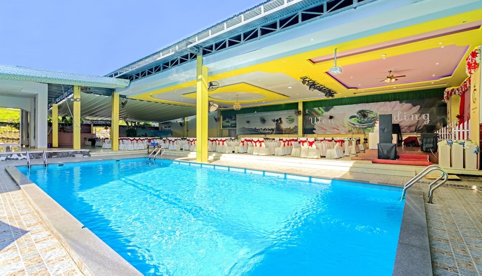 Piscina - Chau Loan Hotel Nha Trang