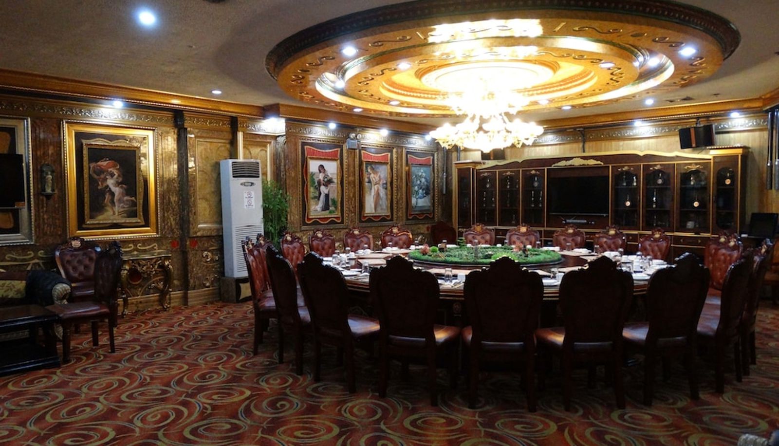 Restaurant - Lido De Paris Hotel