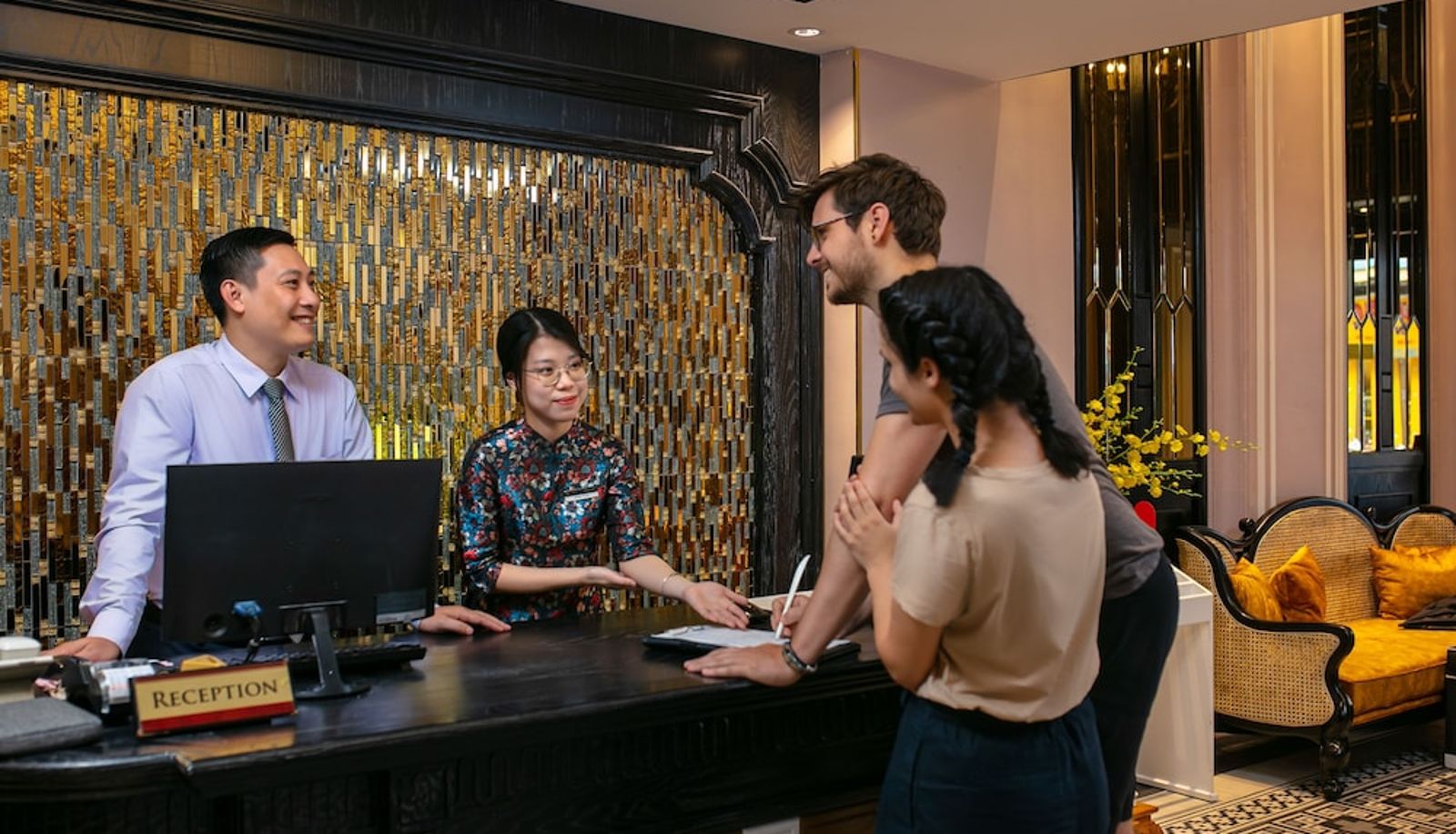 Recepción - Lavender Central Hotel & Spa