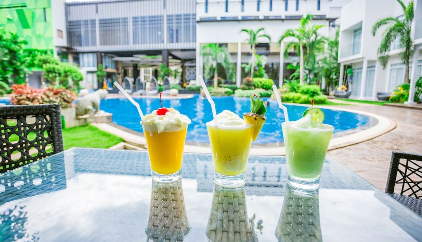 Zwembad - Aziza Paradise Hotel