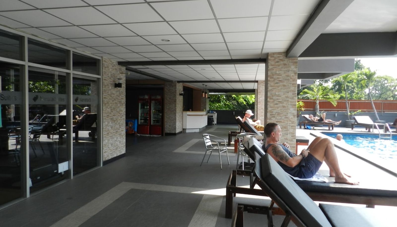 Piscine - Nanatai Suites
