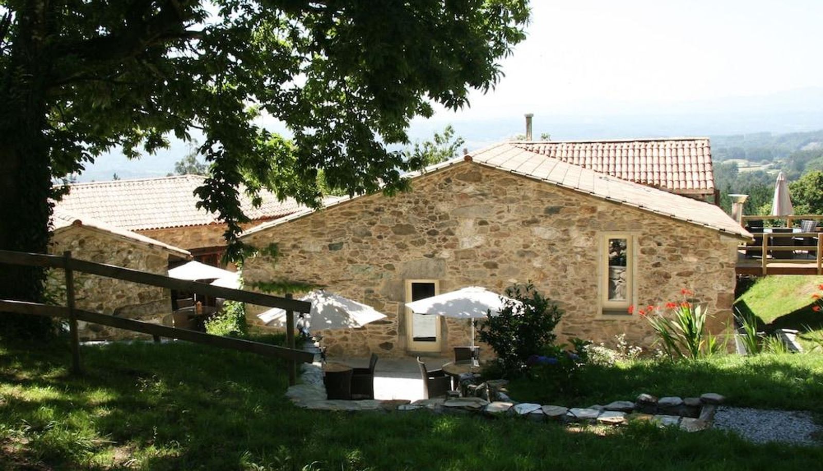 Area esterna dell'hotel - Casa Camiño Turismo Rural