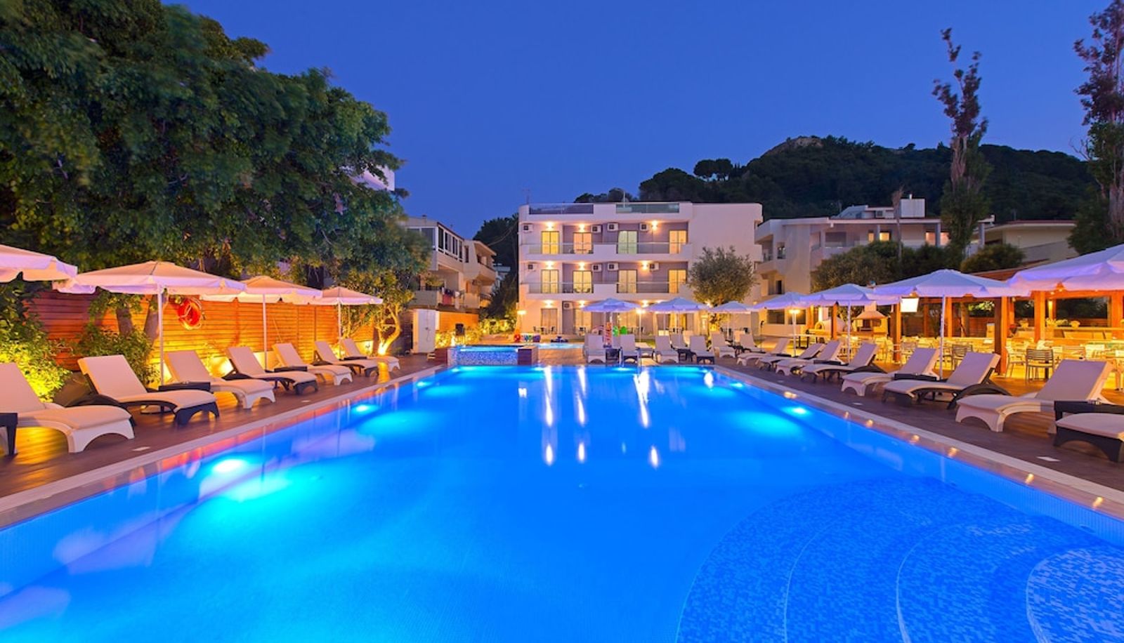 Basen - Sunny Days Hotel