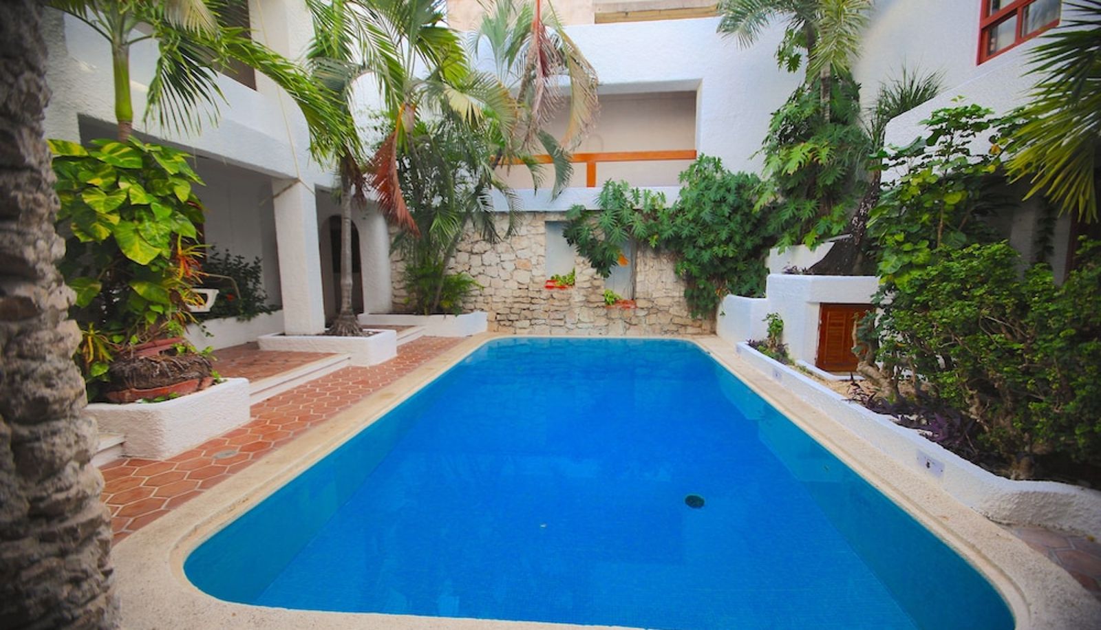 Pool - Hotel Plaza Carrillo's