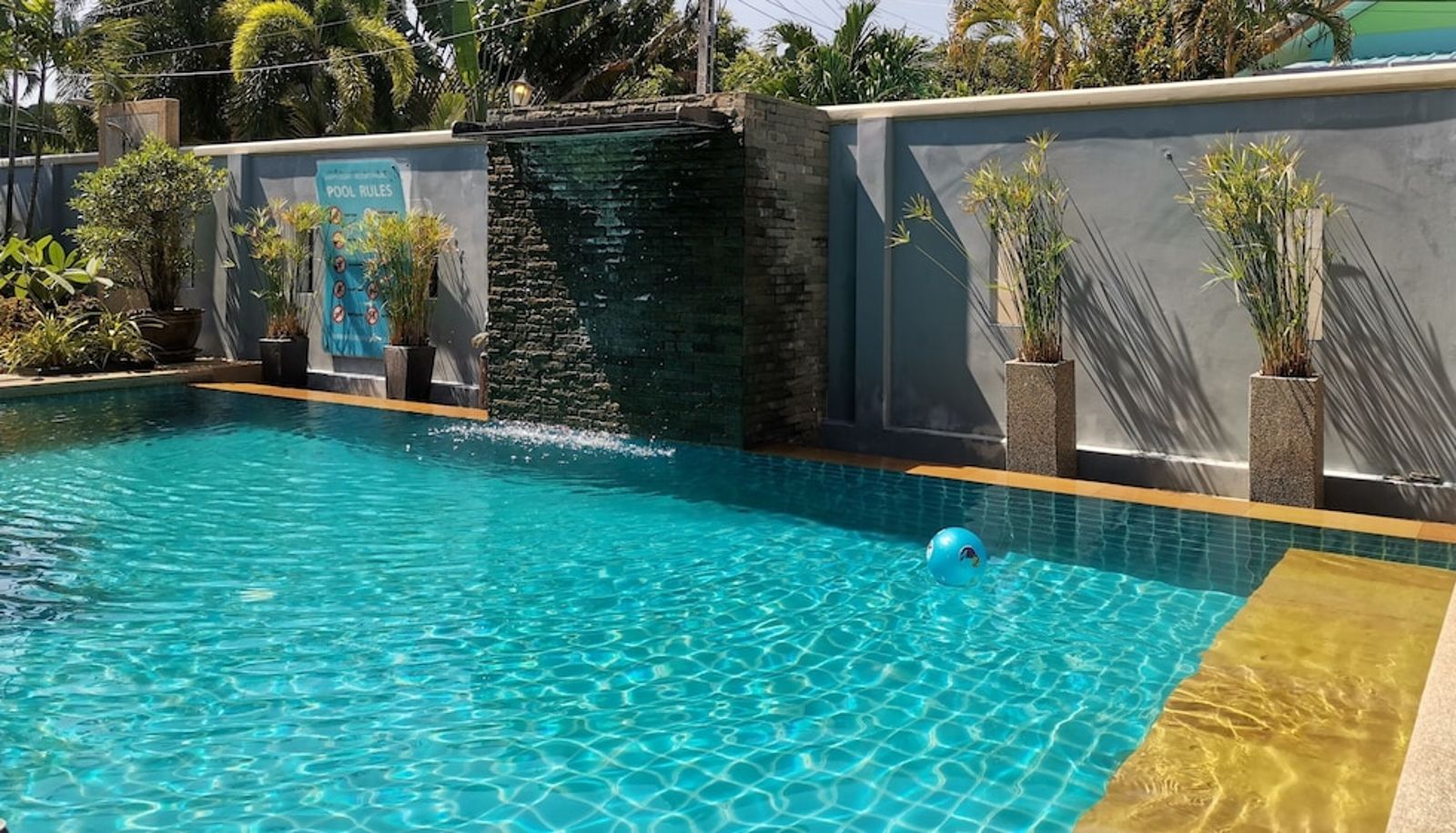 Zwembad - Happy Eight Resort