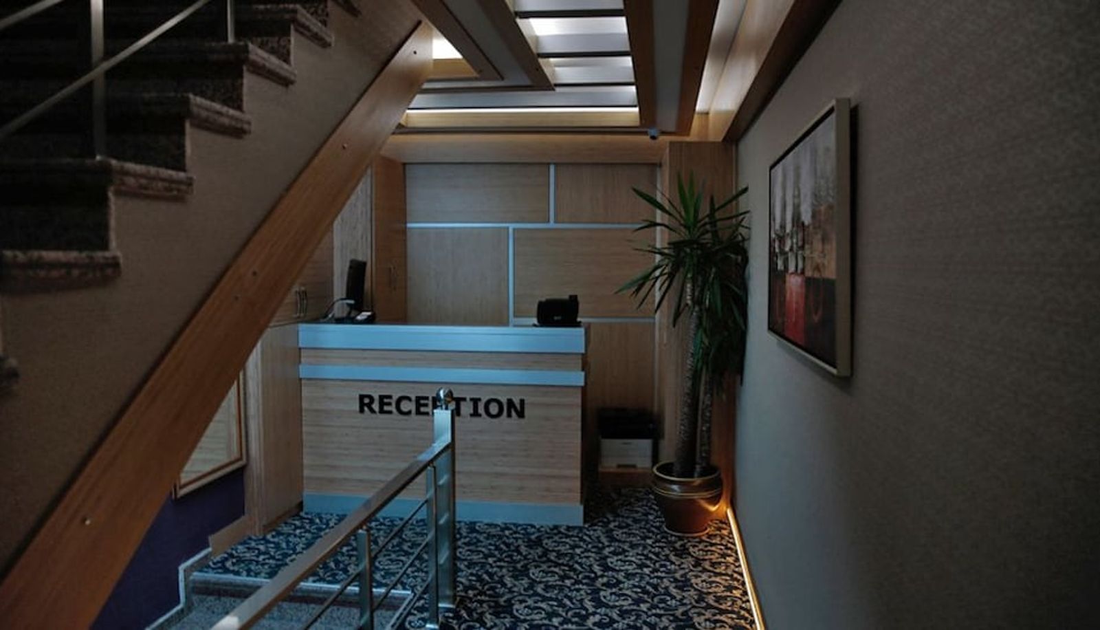 Rezeption - Demir Suite Hotel