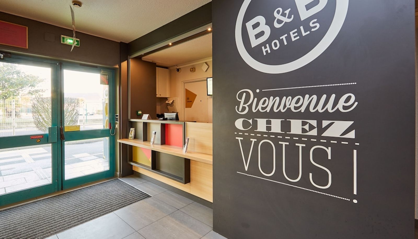 Recepción - B&B HOTEL Le Havre (2)