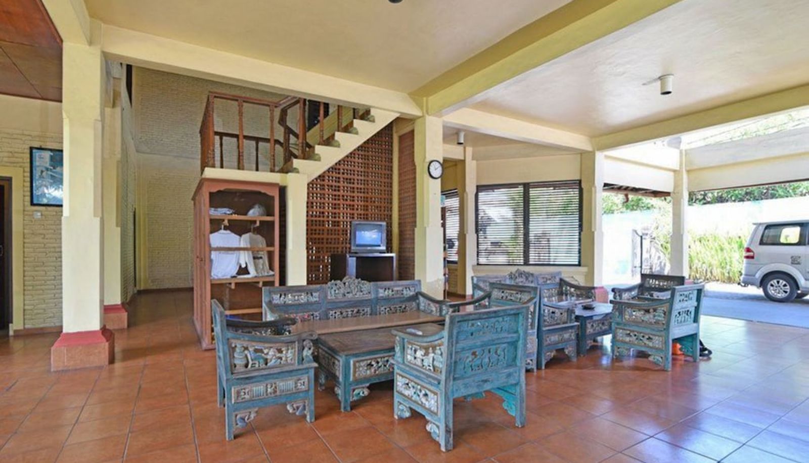 Hal - Suji Bungalow