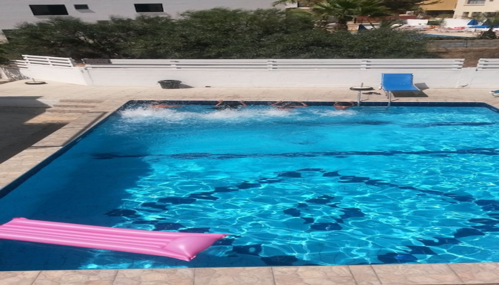 Piscina - Pavlinia Hotel Apartments